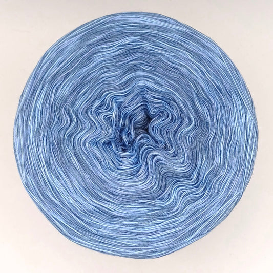 Bobbel "Blauer Himmel", 4-fädig meliert, verschiedene Lauflängen