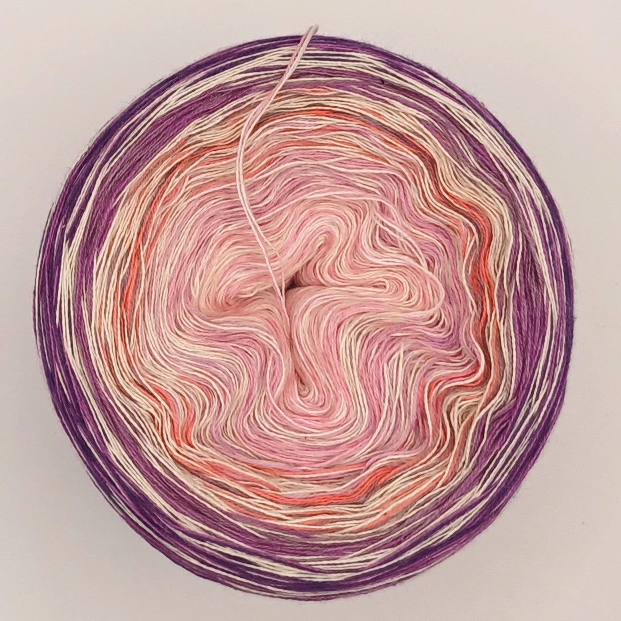 Schnäppchen Bobbel 3-fädig, mit Farbverlauf, 150g/750m (01026)