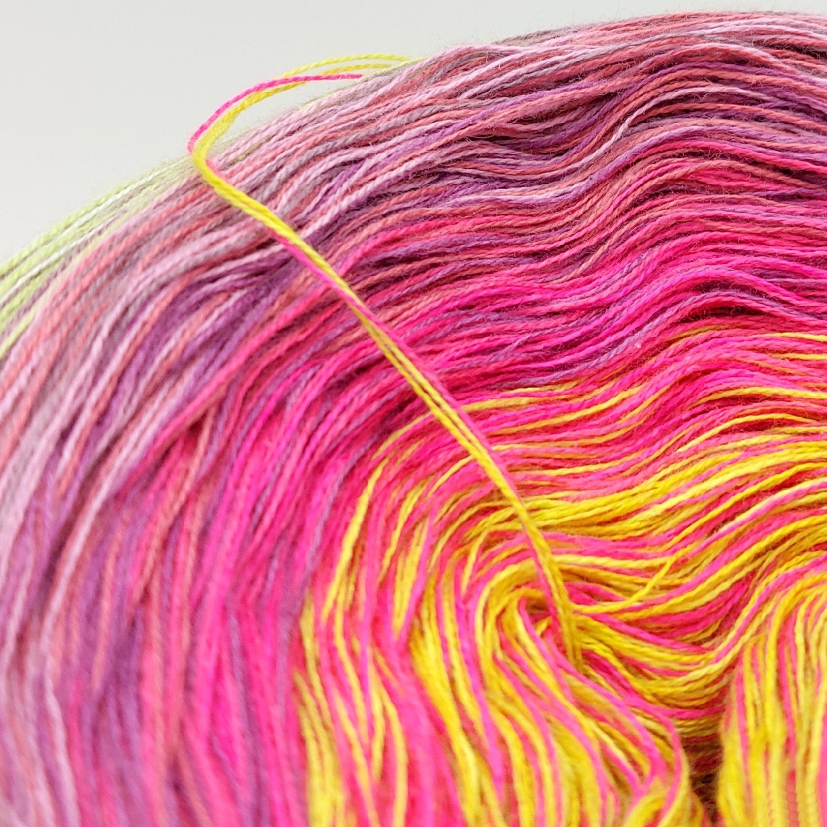 Monats-Bobbel April 2025 - 3-fädig