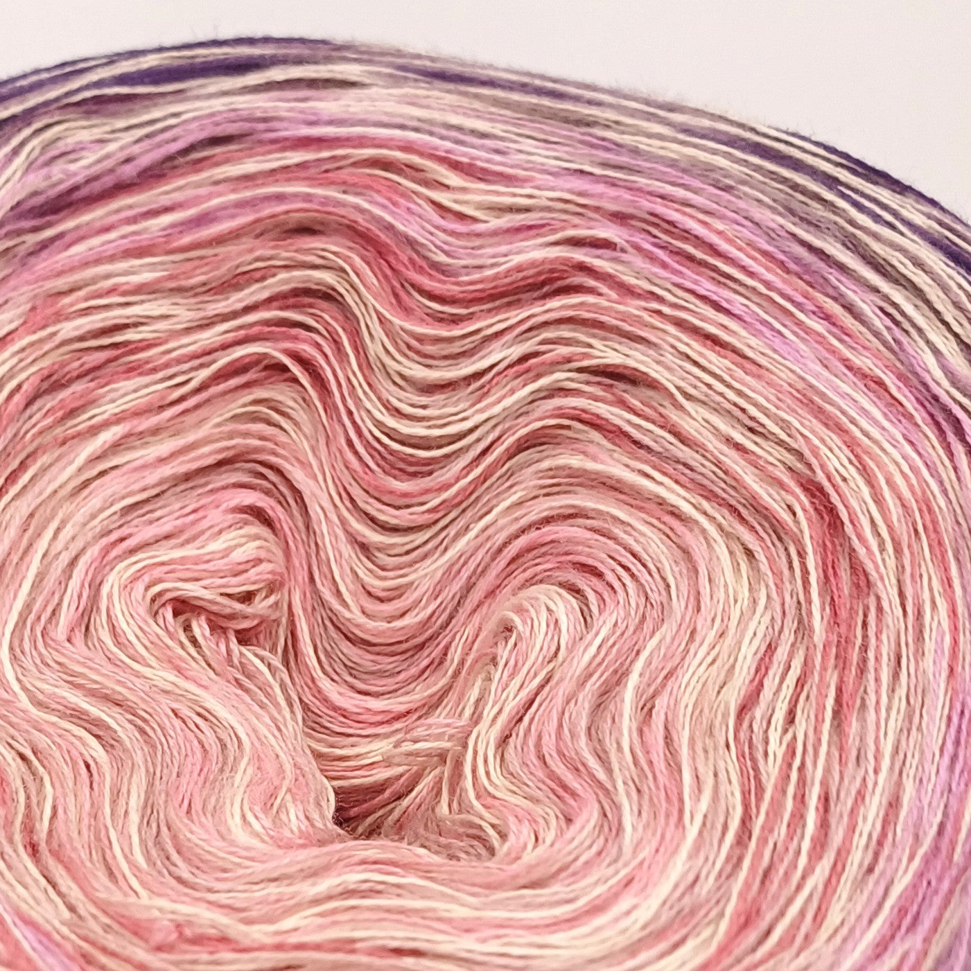 Schnäppchenbobbel mit Farbverlauf, 3-fädig