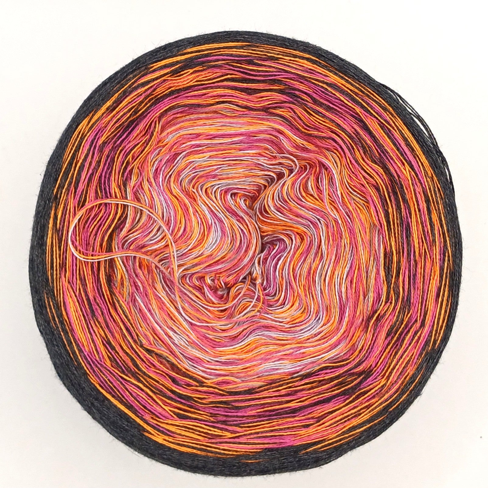 Schnäppchen Bobbel 3-fädig, mit Farbverlauf, 300g/1500m (02626)