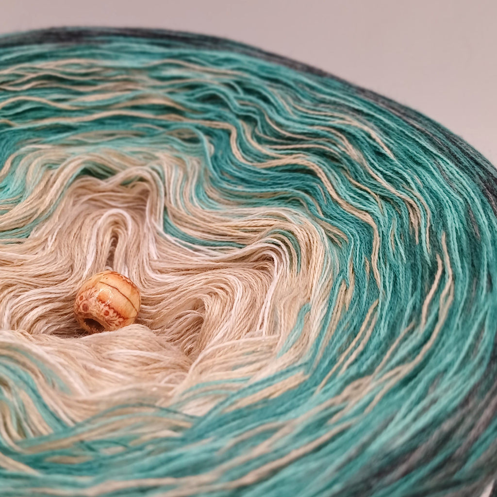 Bobbel "Puntilla 1" verschiedene Lauflängen, 4-fädig Farbverlauf