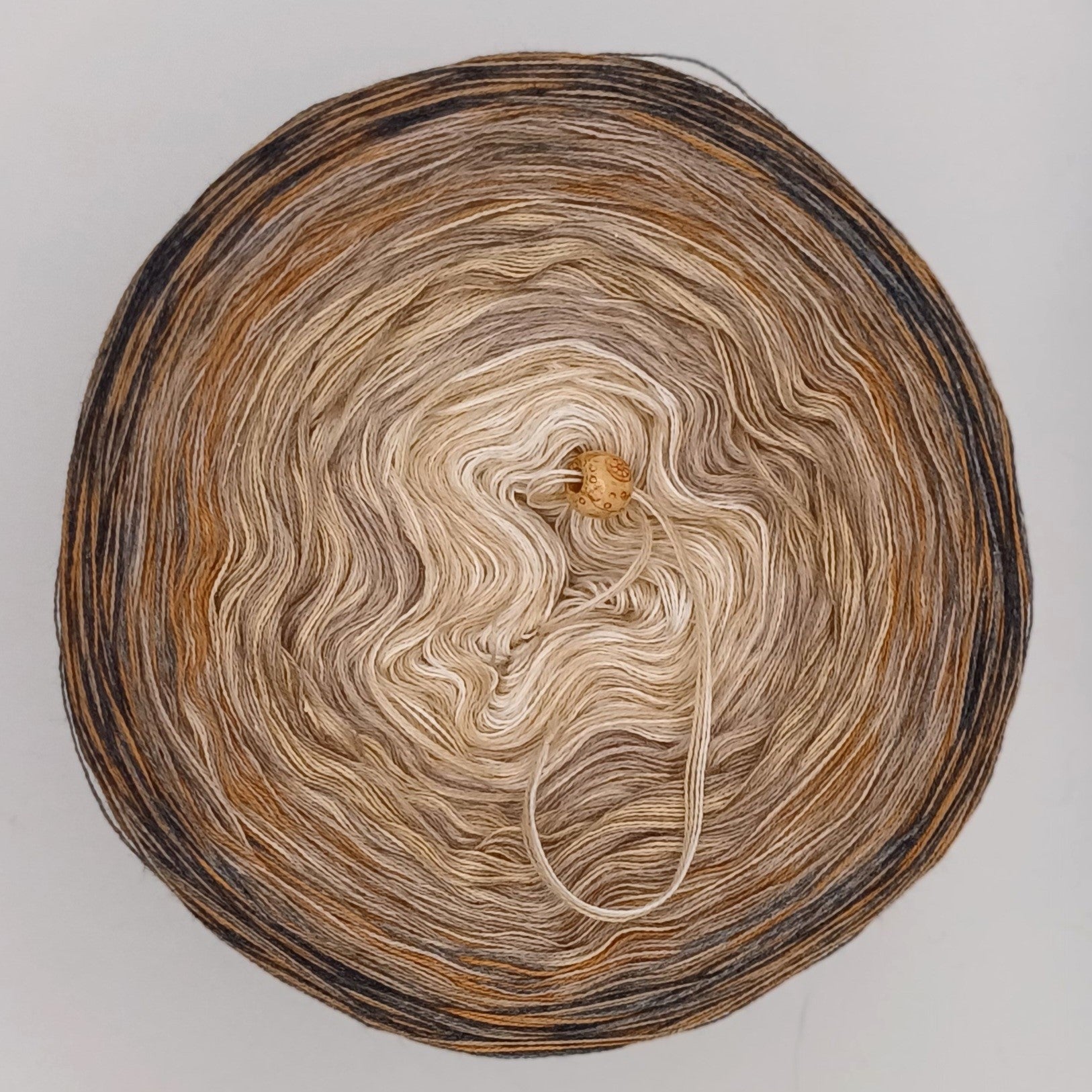 Bobbel "Puntilla 5" verschiedene Lauflängen, 4-fädig Farbverlauf