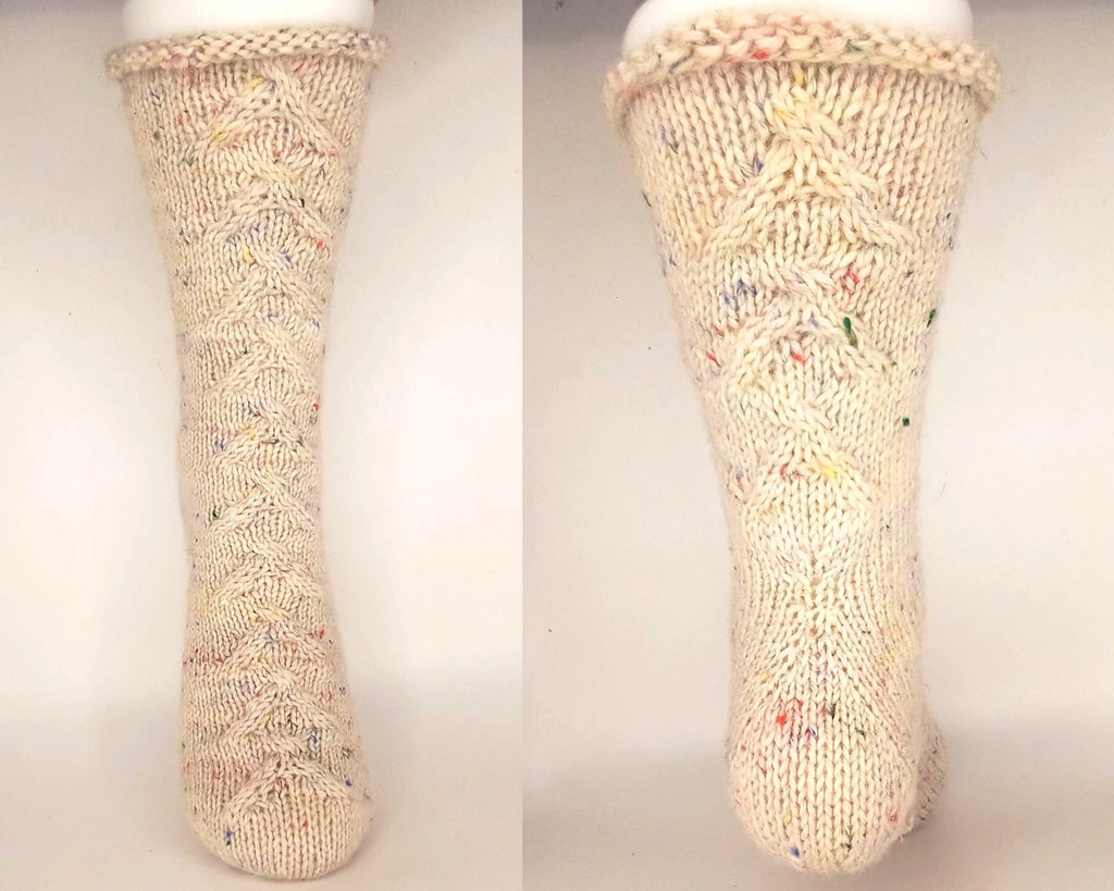 Socken 2026 - Septemper: Fixe Quicky Ferse "Kuschelzeit" mit Zopfmuster, 6-fach, Toe Up
