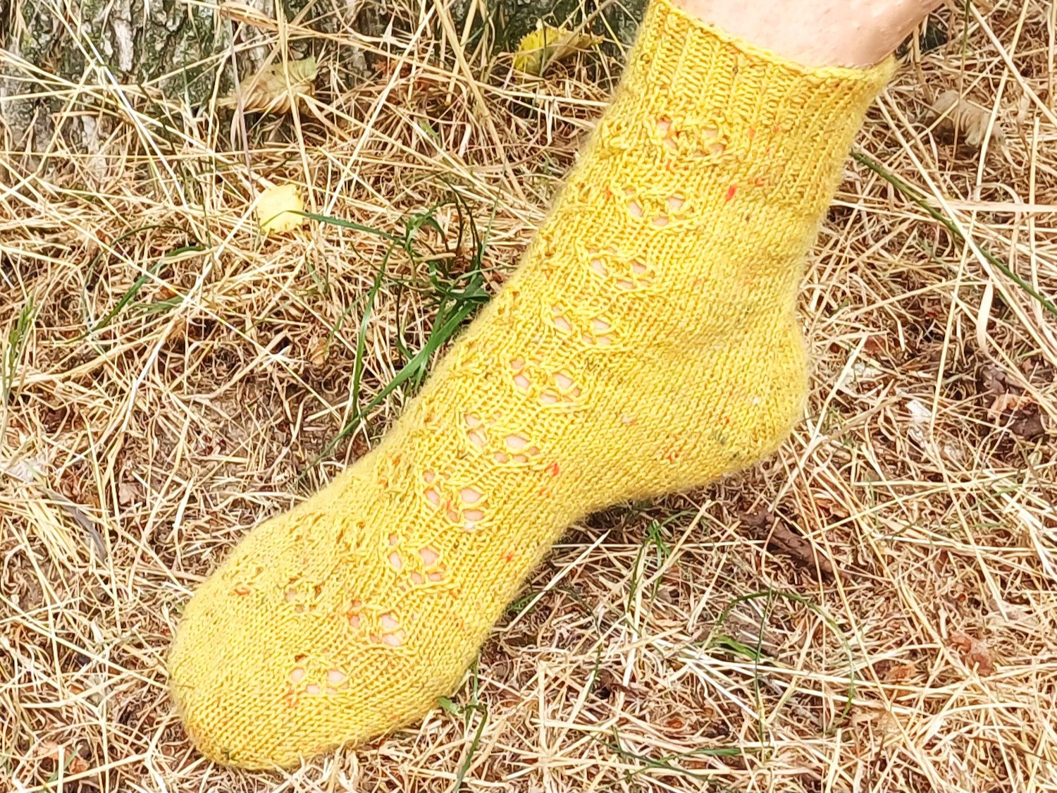 Socken 2026 - Juli: Fixe Quicky Ferse "Pusteblume" mit Lochmuster, 4-fach, Toe Up