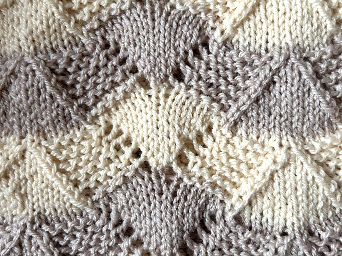 Strickanleitung Kapuzen-Loop "Cozy"