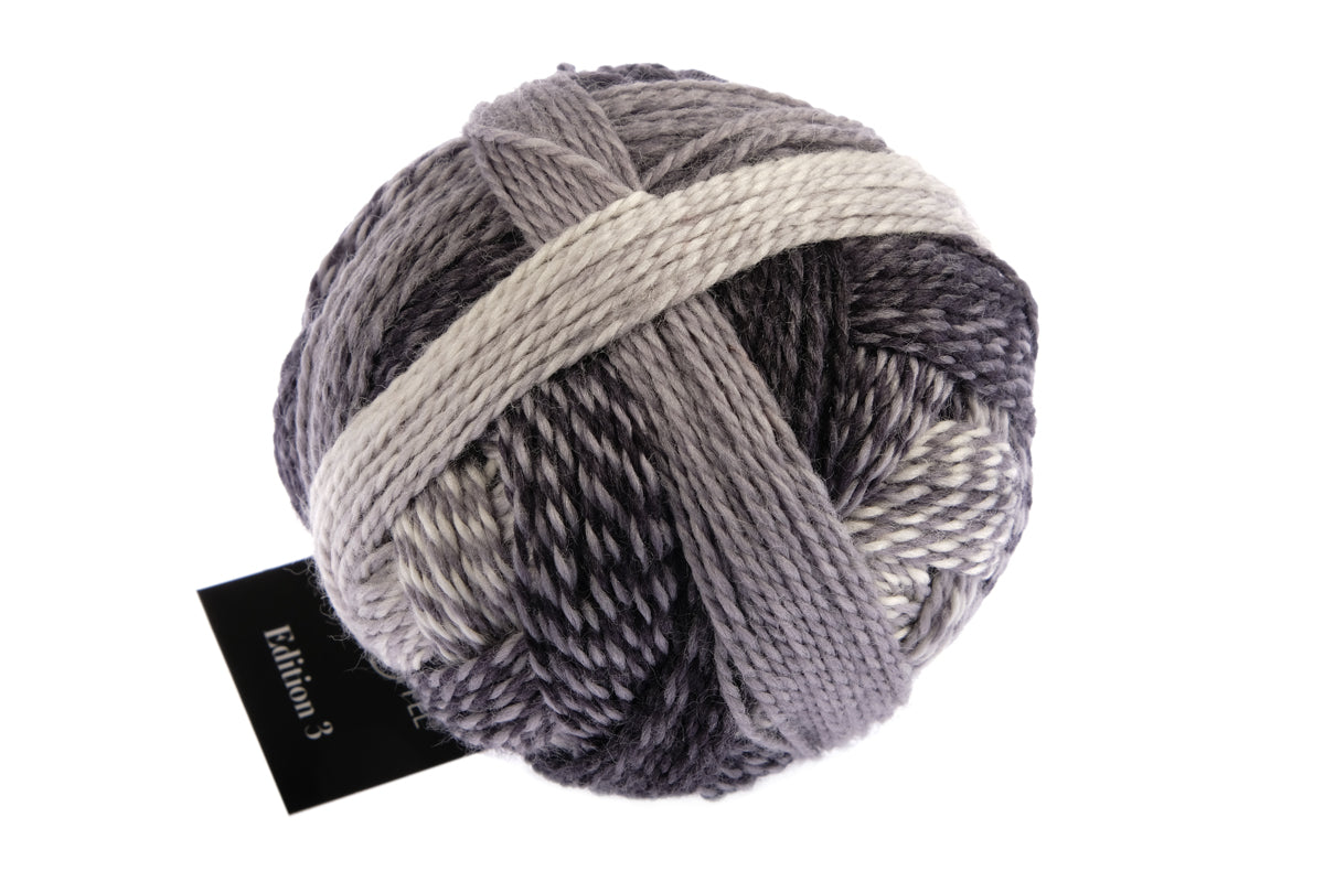 Edition 3 Domino 100% Schurwolle (Merino fine, superwash) 2100