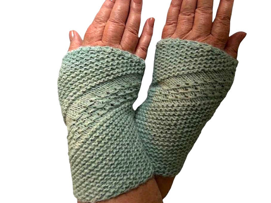 Handstulpen "Digi" diagonal gestrickt, mit Musterstreifen, für Damen und Herren