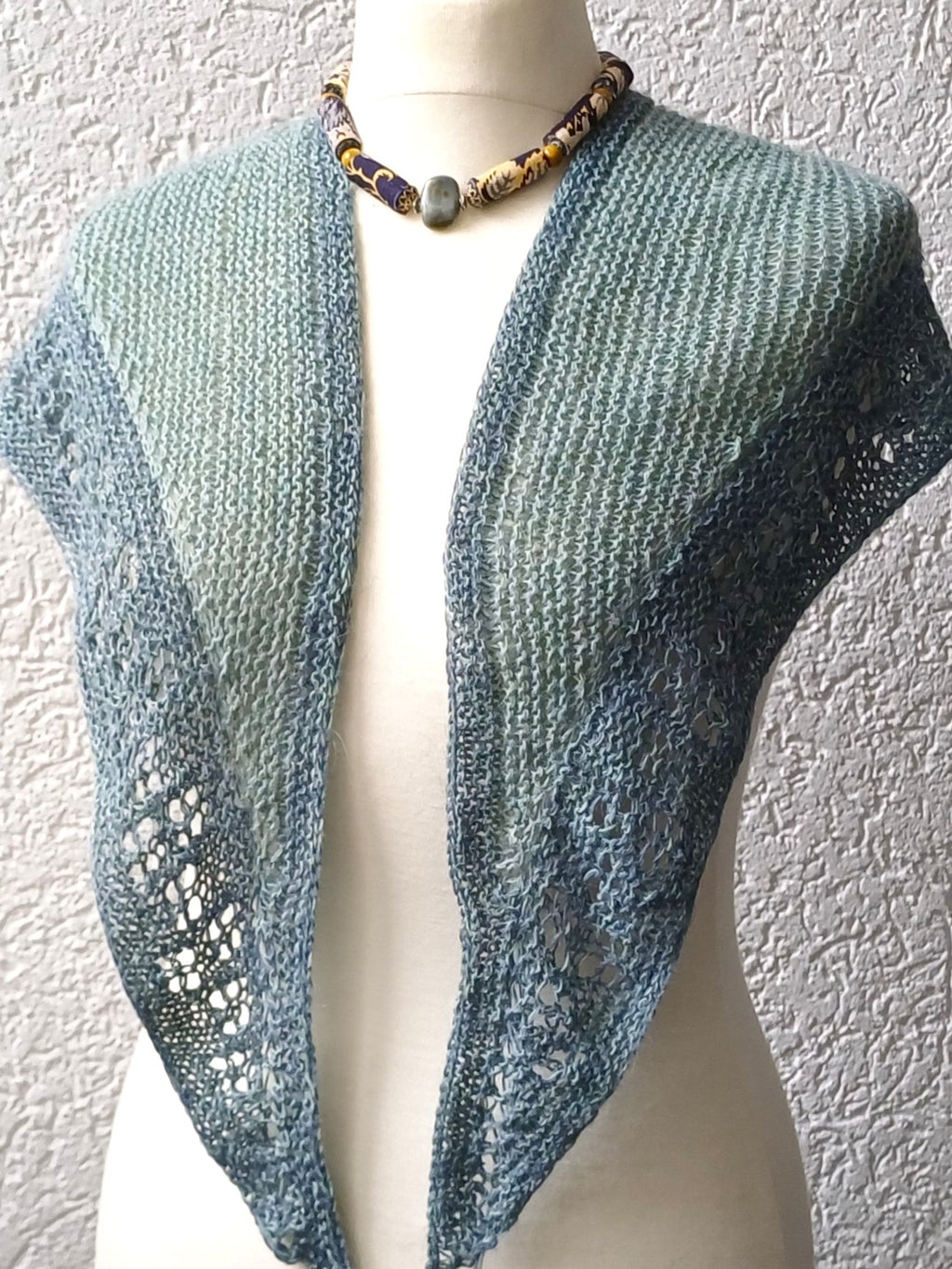 Halbmondtuch "Sweety" mit raffinierter Konstruktion stricken