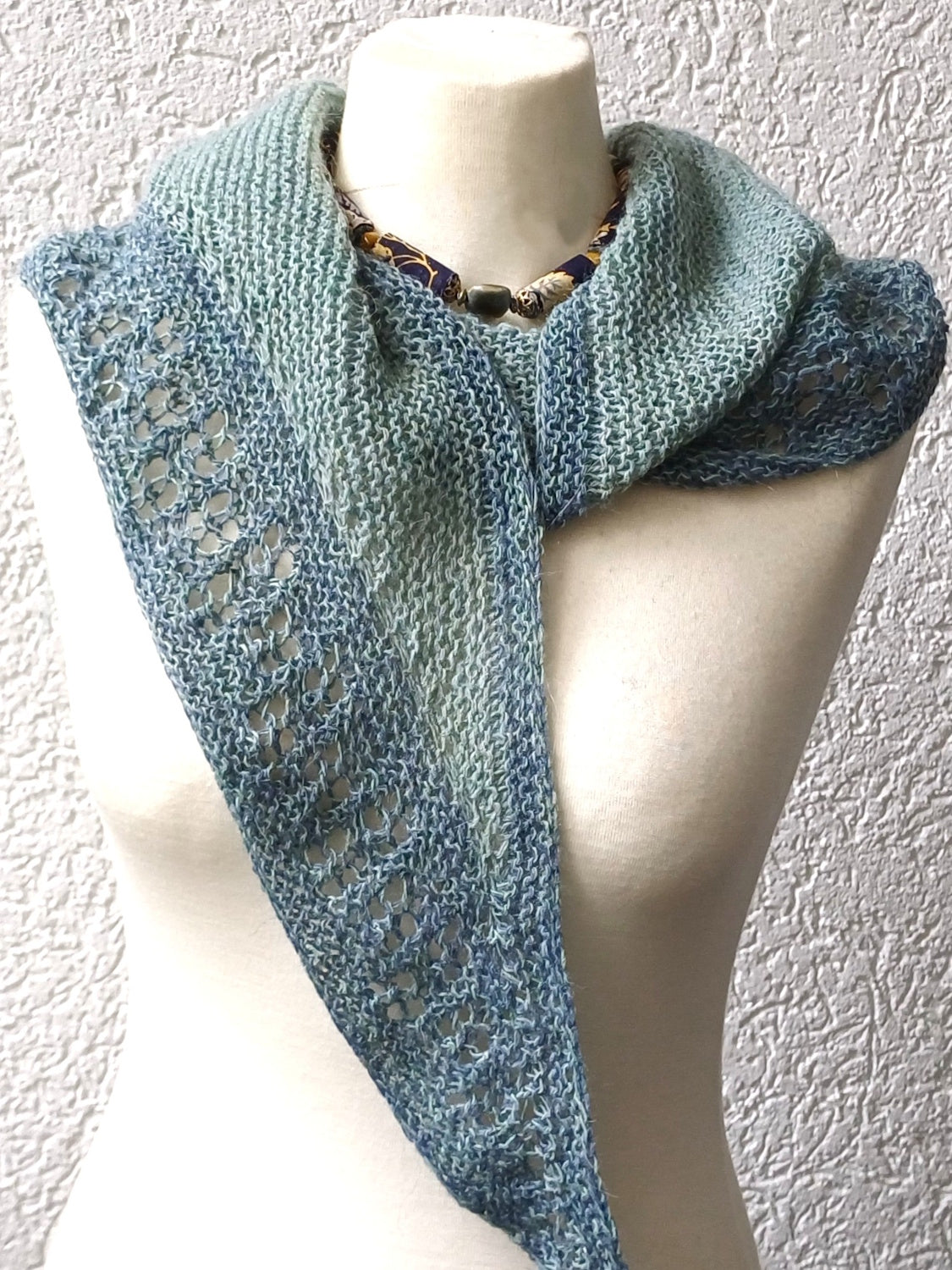 Halbmondtuch "Sweety" mit raffinierter Konstruktion stricken