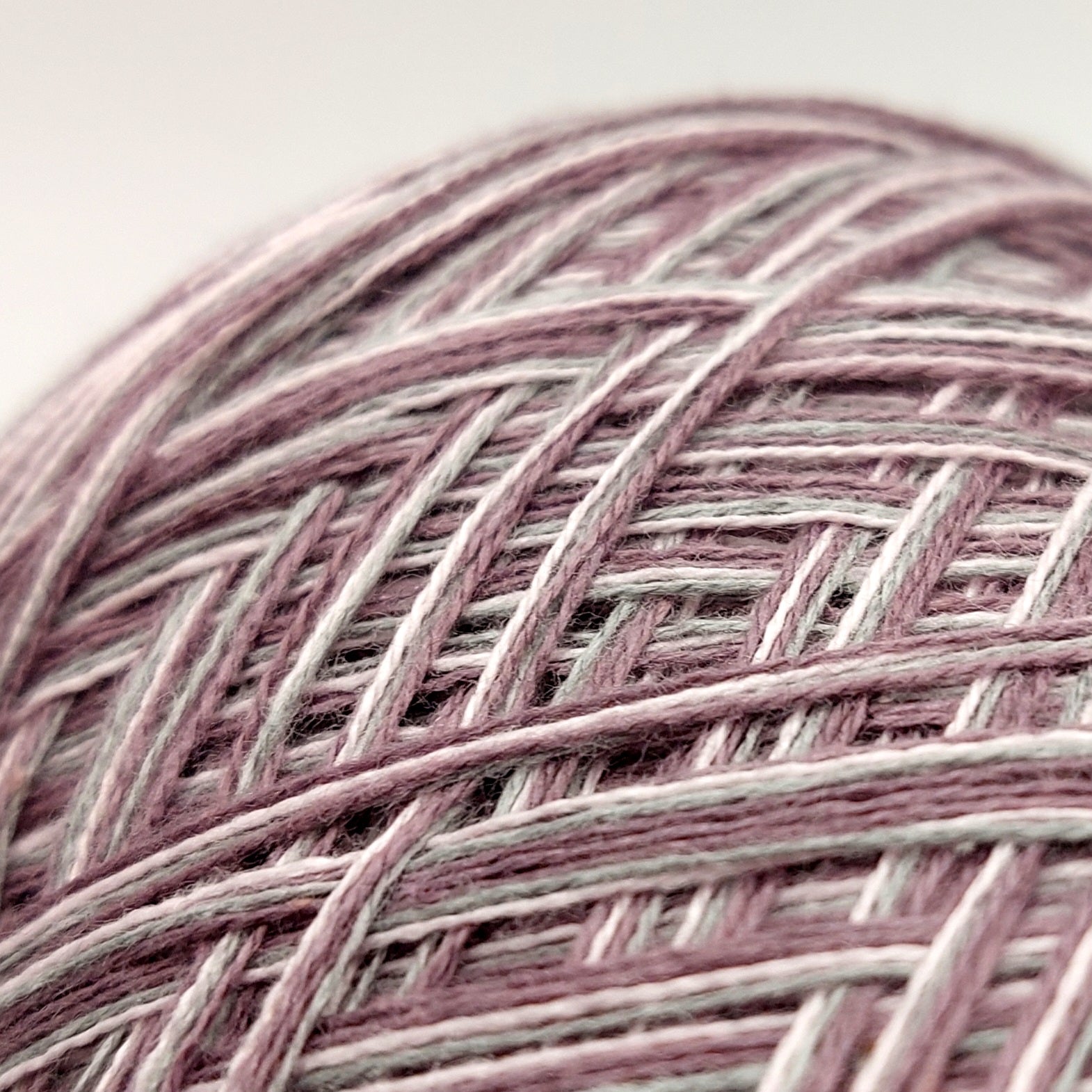 Bobbel "Federkugel", 4-fädig Farbverlauf, verschiedene Lauflängen