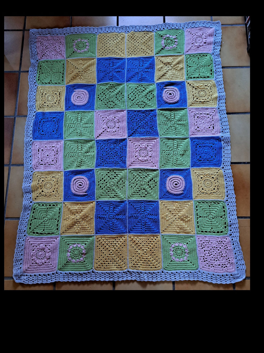 Häkelset Granny Square Decke häkeln