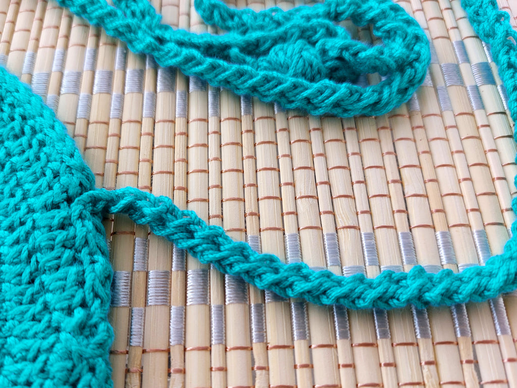 Kleine Tasche, Umhängetasche "Sweet Love", Geschenk, häkeln